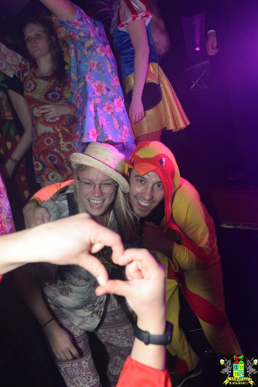 ../Images/Carnavals vrijdagavond in VdG 228.jpg